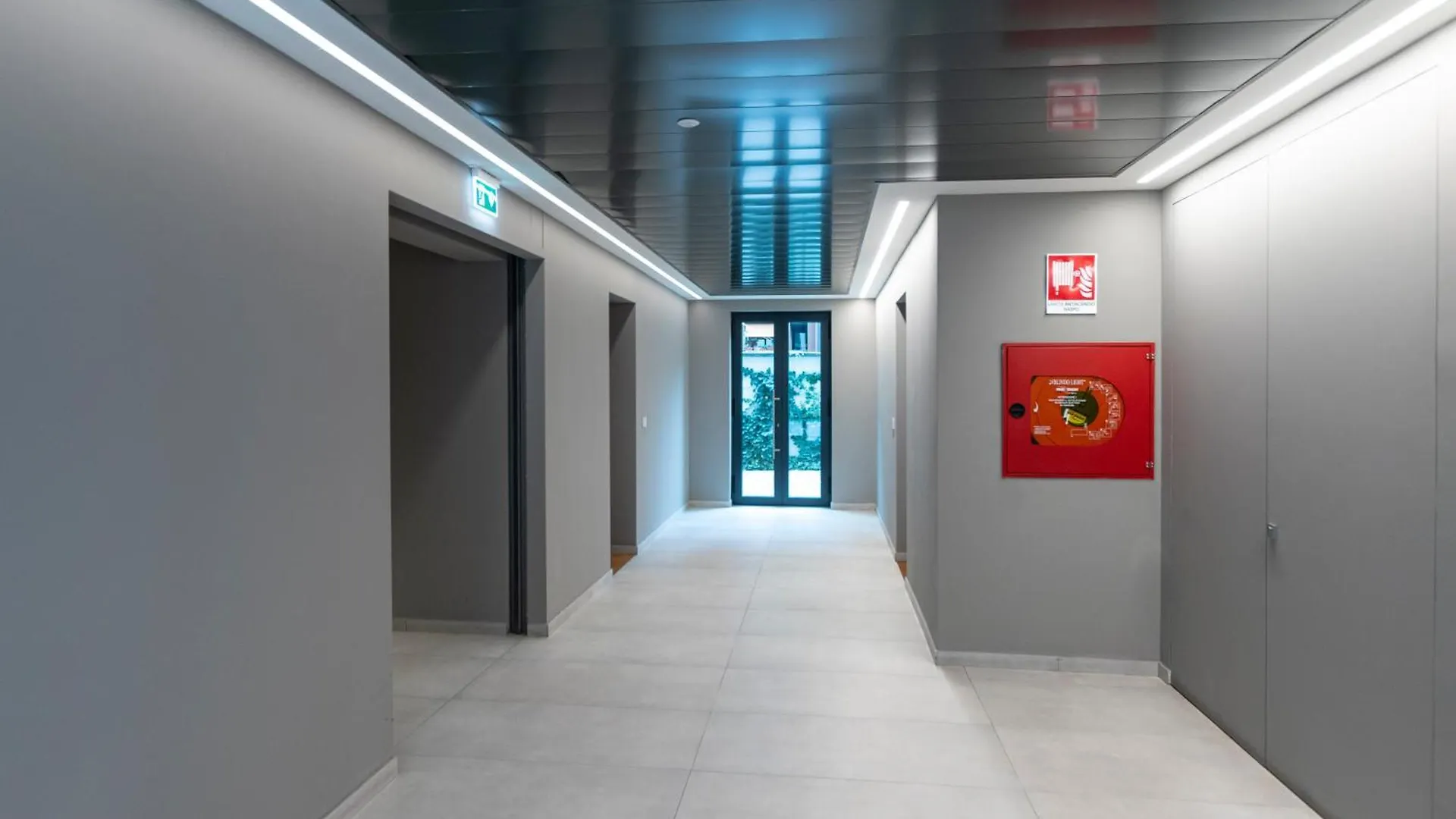 Luxury Apartment - Principe Eugenio 3 Milan 0*,  Italy